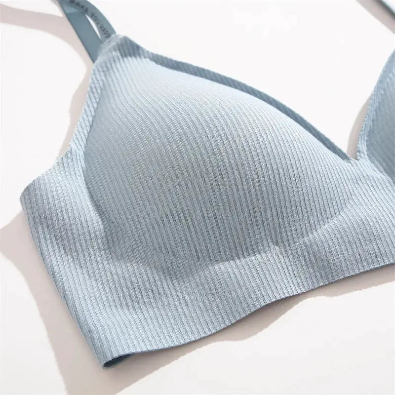 FINETOO women's wireless padded bralette in light blue ribbed knit fabric by Simples Market.