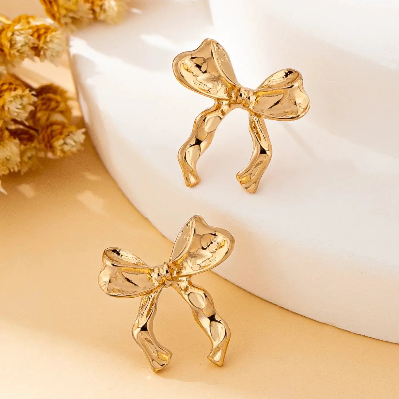 Pair Of Women Bowknot Stud Earrings Simple Fashionable Sweet Design For Daily Wear And Vacation Outfits
