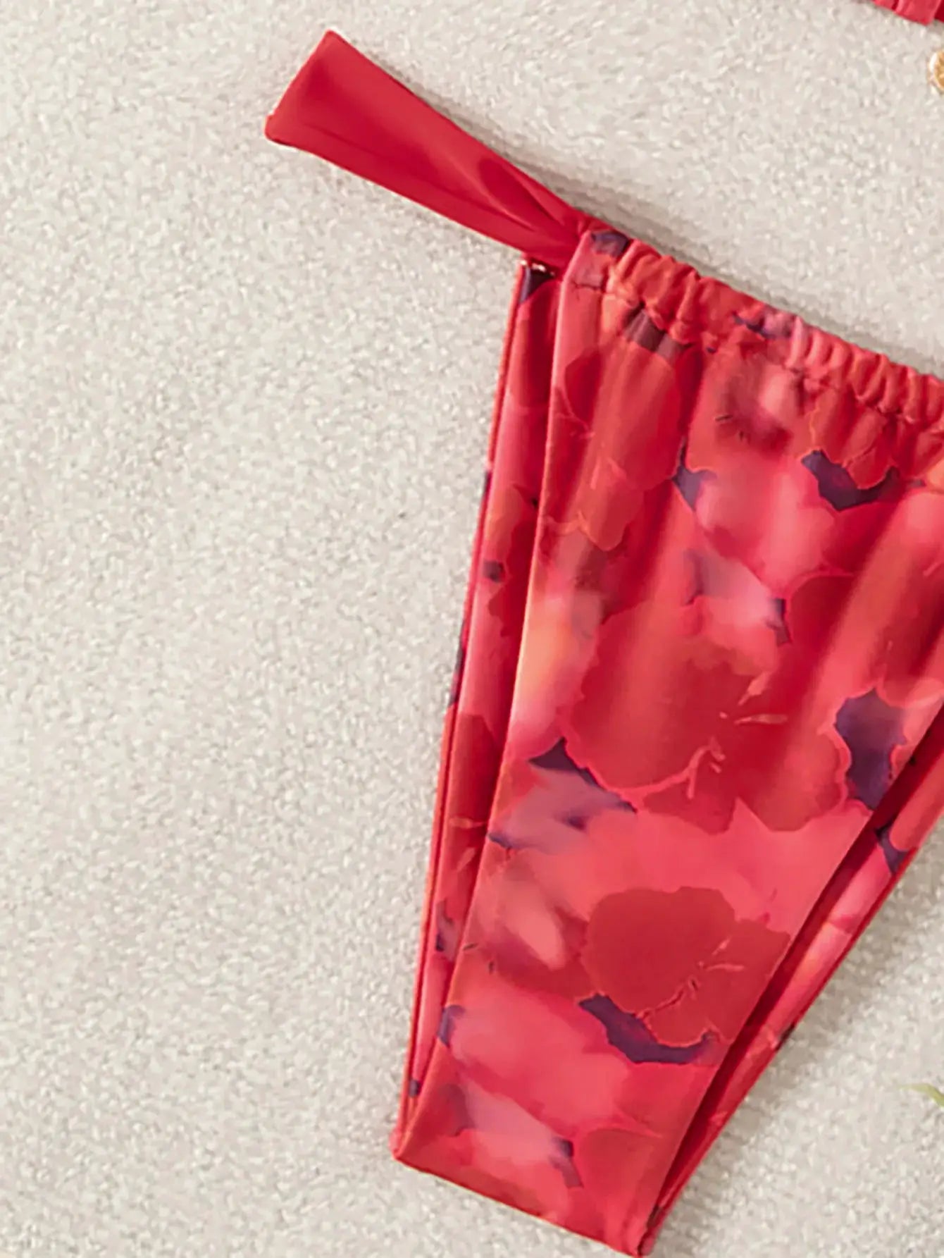 Triangle bikini set Simples Market red floral print with push-up top and Brazilian-cut bottoms