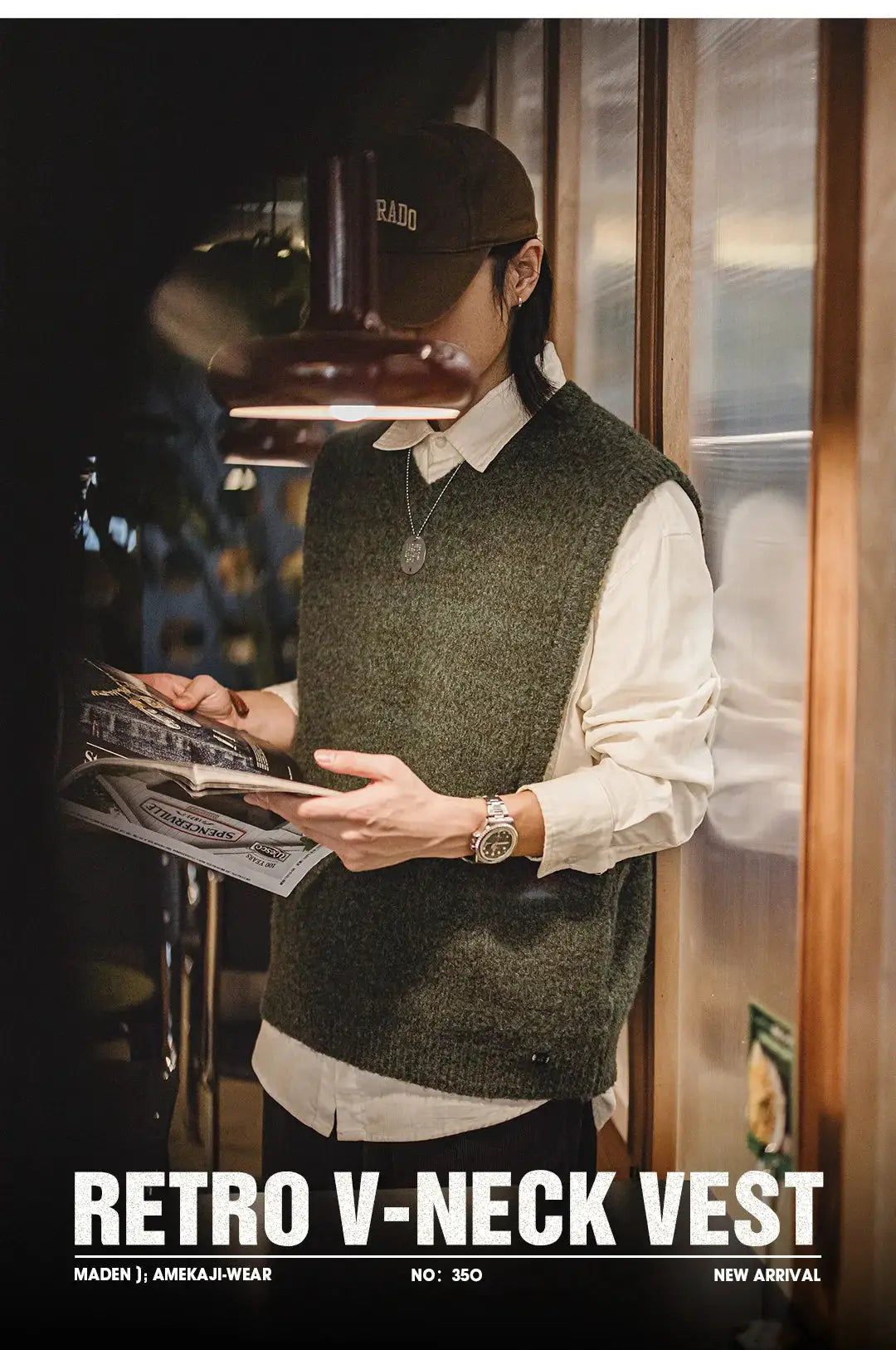 Simples Market Maden retro wool-blend knitted V-neck vest for men, dark green, layered over white shirt