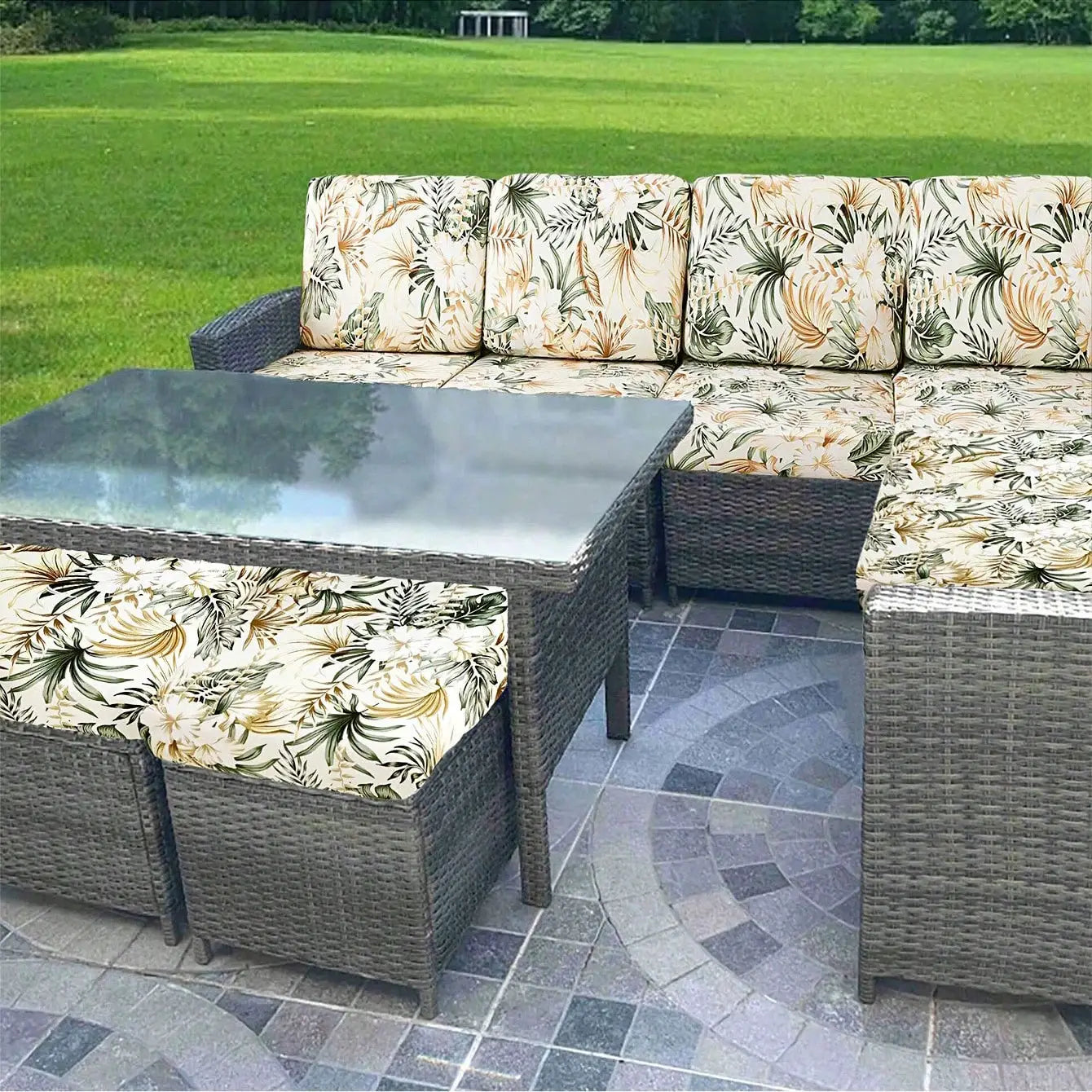 Outdoor tropical print sofa cushion covers by Simples Market; non-slip protectors for outdoor seat cushions.