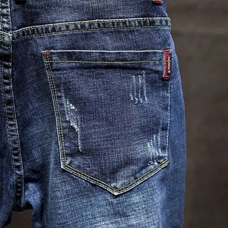 Men's elastic straight jeans, blue denim with ripped detail and back pocket, Simples Market