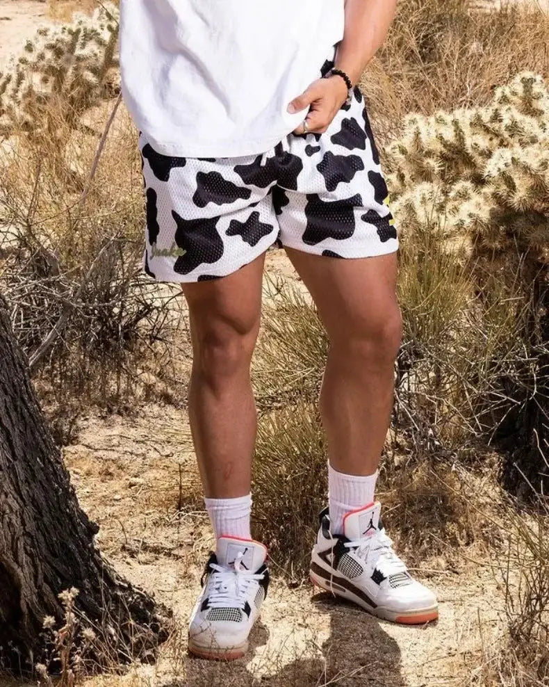Men's camouflage mesh athletic shorts, quick-dry gym shorts in black-and-white camo pattern