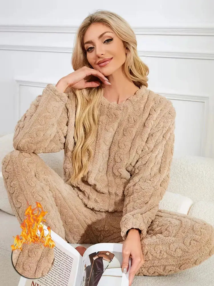 Cozy Velvet Two Piece Pajama Set With Fleece Lining Coral Velvet For Extra Warmth Women Homewear