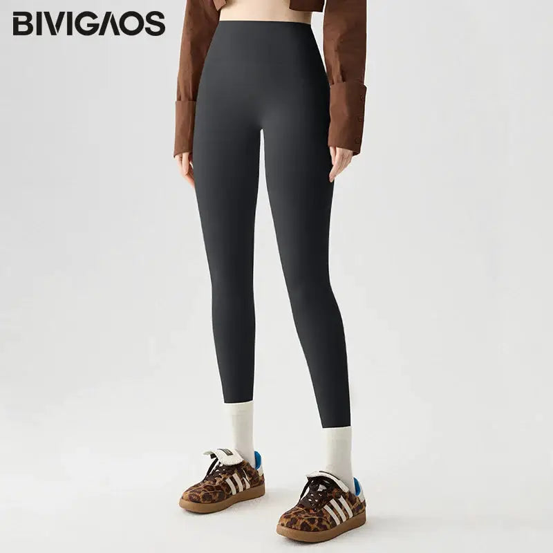 BIVIGAOS women's seamless sharkskin leggings in black, tight-fitting sports tights