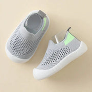 Spring Popular New Baby Shoes Breathable Mesh Knit Slip On Casual Sneakers For Toddlers Non Skid Prewalker 0 To 3T
