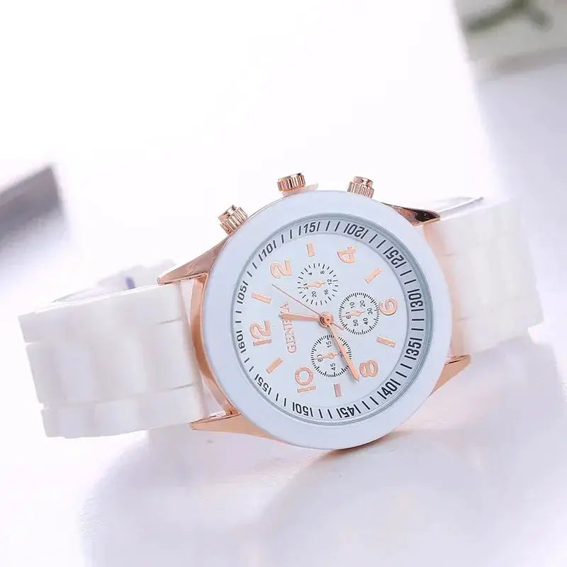 Fashion Women's Watches Casual Silicone Band Analog Quartz Watch （Without Box）