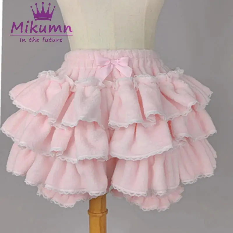 Harajuku pink plush lantern shorts with layered ruffles, white lace trim, bow waist, Mikumm watermark