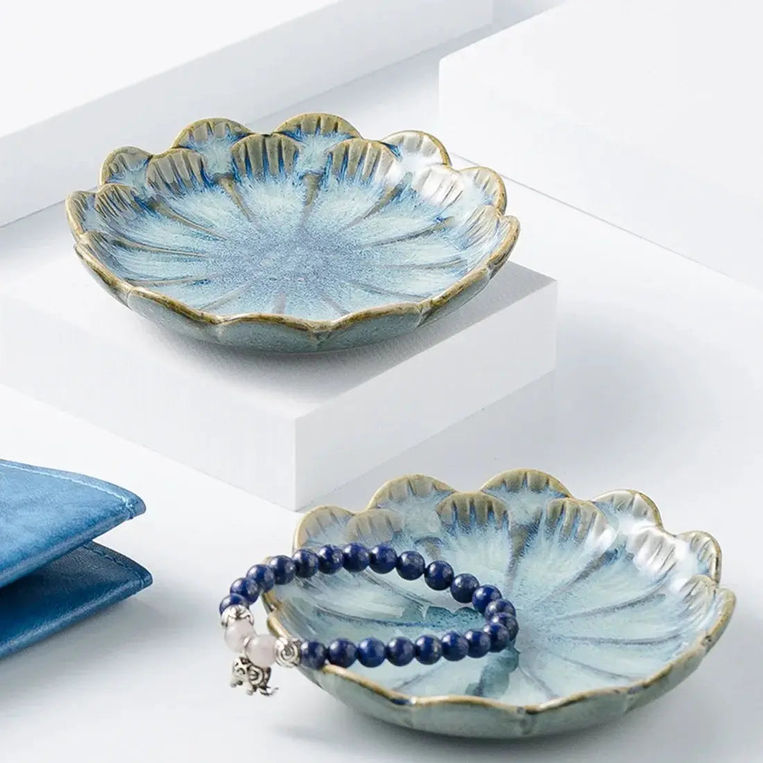 Creative Minimalist Ceramic Lotus Jewelry Tray And Snack Flavor Dish
