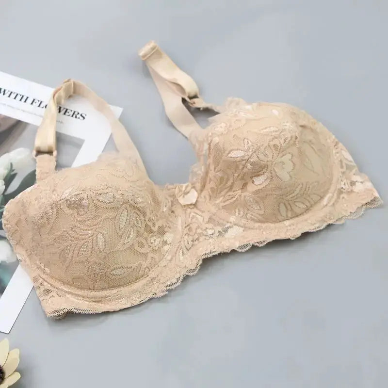 Beige lace push-up bra with floral embroidery from Simples Market