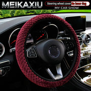 Steering wheel cover by Simples Market, plush burgundy short-fur, elastic car accessory