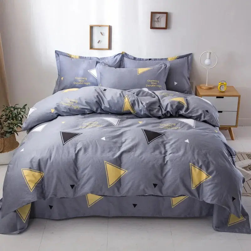 3pc Simples Market cotton duvet cover set in gray with yellow triangle prints; includes 1 duvet cover and 2 pillowcases