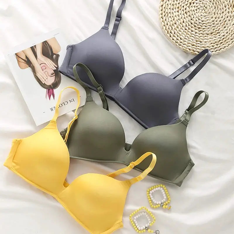 Women's seamless bra set from Simples Market, 3-pack in gray, olive, yellow; breathable and wireless.