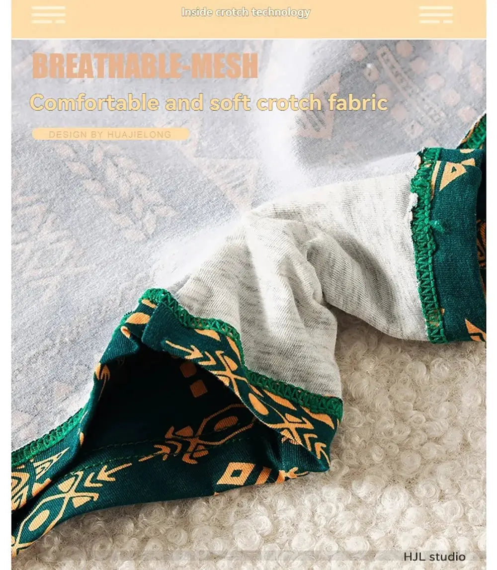 Women's cotton panties 3-pack with vintage print, breathable fabric and high-elastic waistband