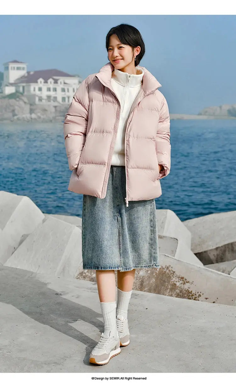 Semir down jacket, light-pink short puffer coat for women, worn with denim skirt near the seaside