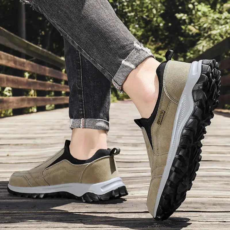 TrailStride Mens Non Slip Casual Sports Shoes with Breathable Hemp Upper and Wear Resistant Outdoor Walking Shoes