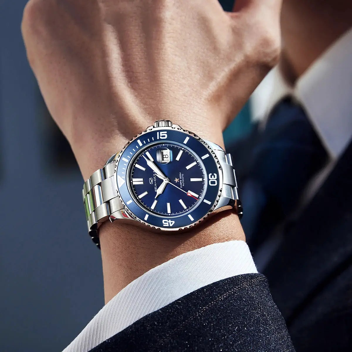 Seagull men's diver watch with blue dial, date window, stainless steel bracelet