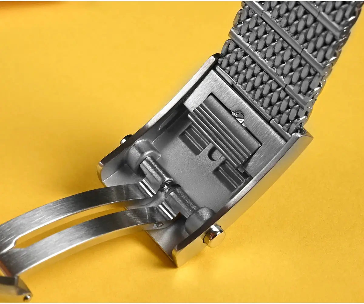 San Martin Original Design Diver 39.5mm watch with stainless steel Milanese bracelet and folding clasp