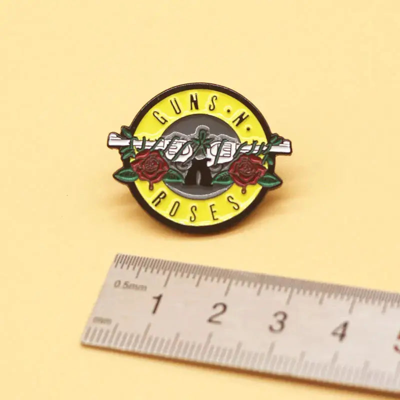 Guns N Roses English Letter Brooch Rock Band Music Jewelry Badge Trendy Versatile Clothing Bag Accessory