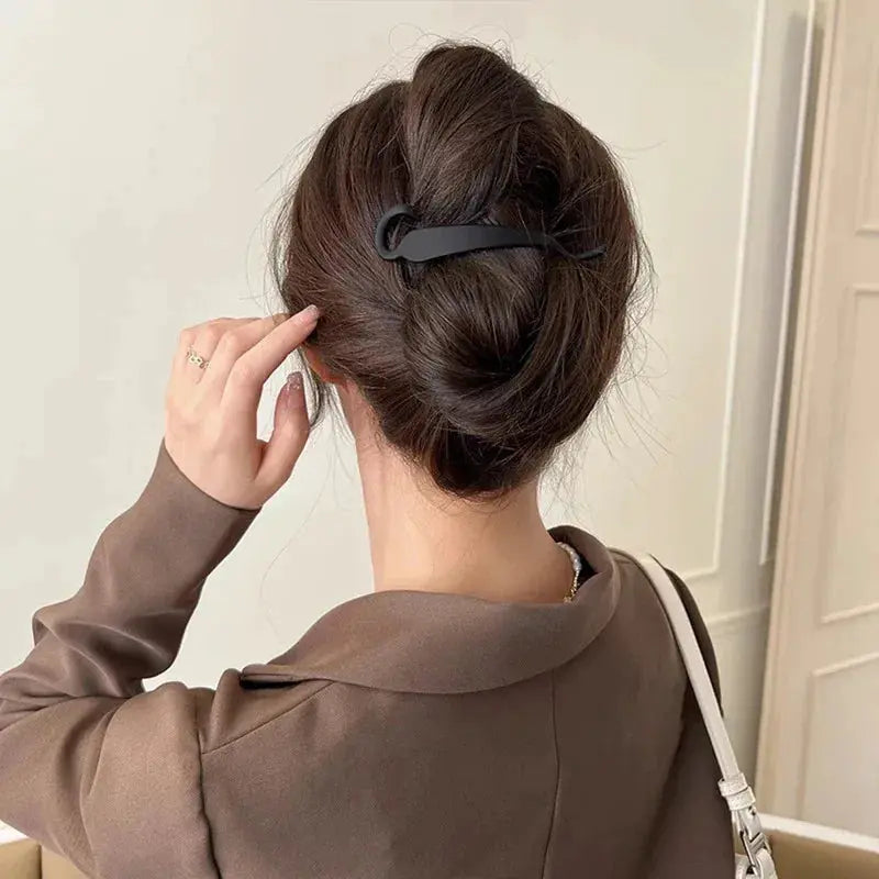 LuxeHair 2 Pack Banana Clips Set Simple Fashion Vertical Hold Ponytail Hair Clips For Elegant Everyday Wear