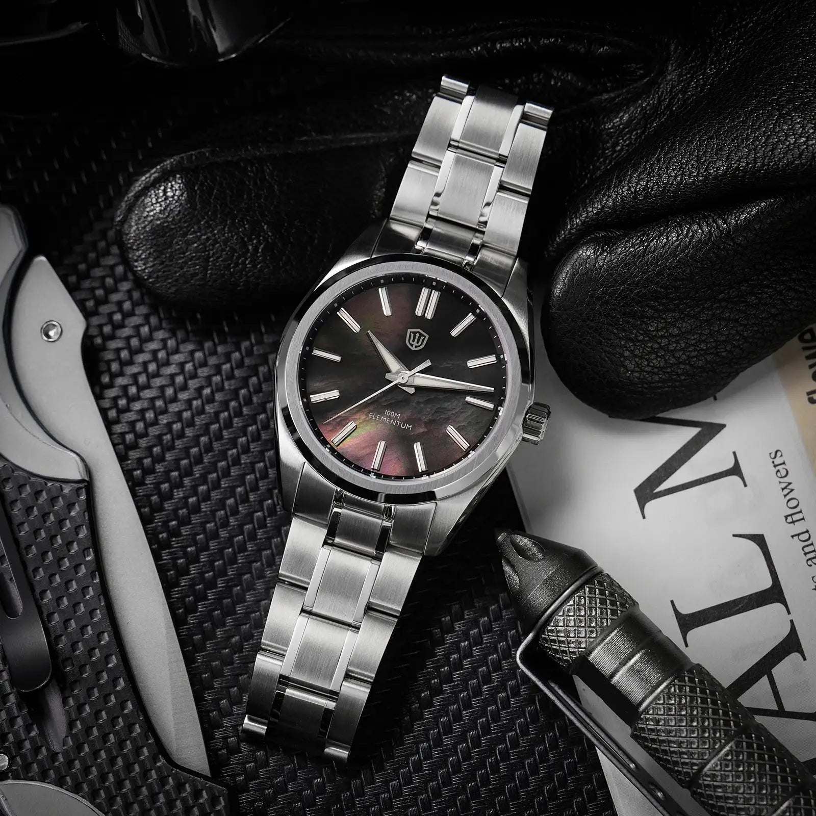 Watchdives WD0003C stainless steel quartz wristwatch with 38mm case ice-crack dial and luminous markers