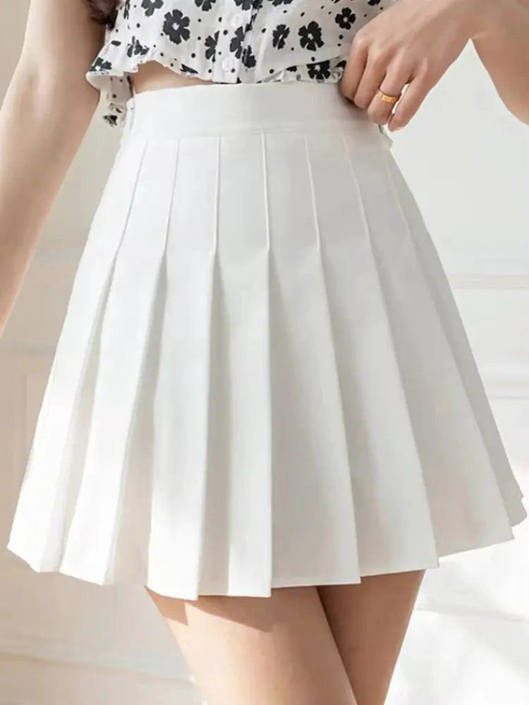 NovaModa White Pleated Mini Skirt For Women High Waist Zip Closure Summer Dancewear Casual Style