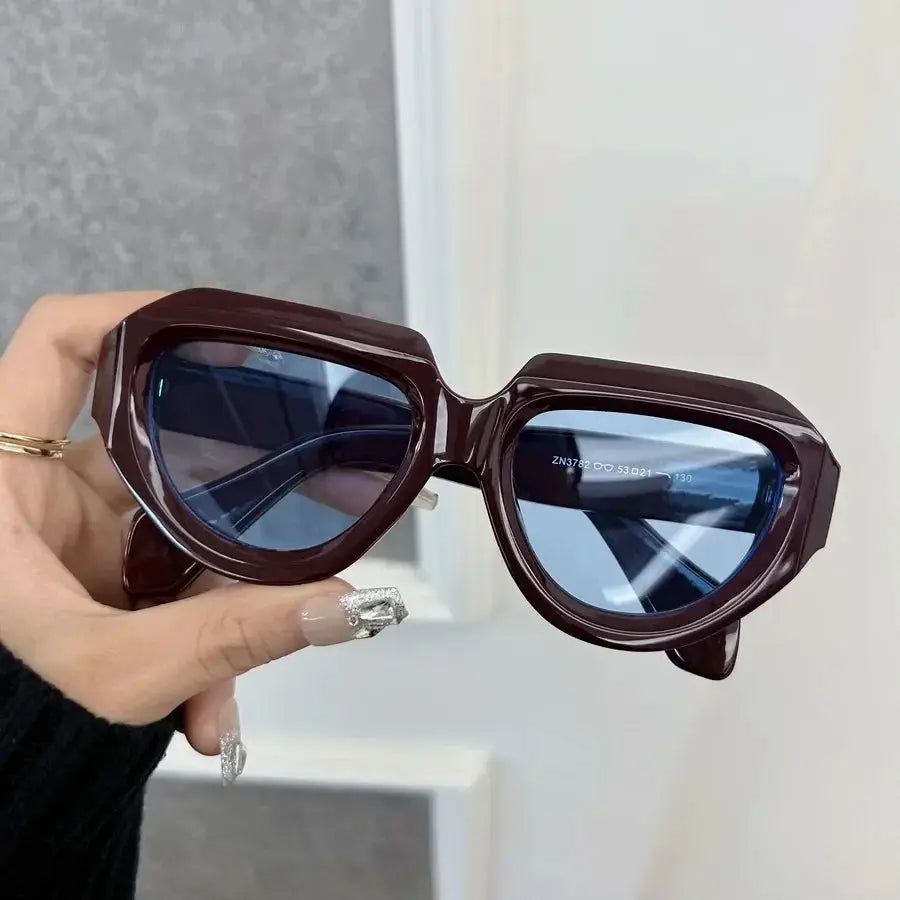 Casual Vintage Square Sunglasses Unisex Retro Style With Lightweight Frame And UV Protection