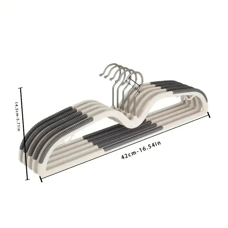 Short-neck non-slip clothes hanger set, white with gray anti-slip grips, space-saving compact design