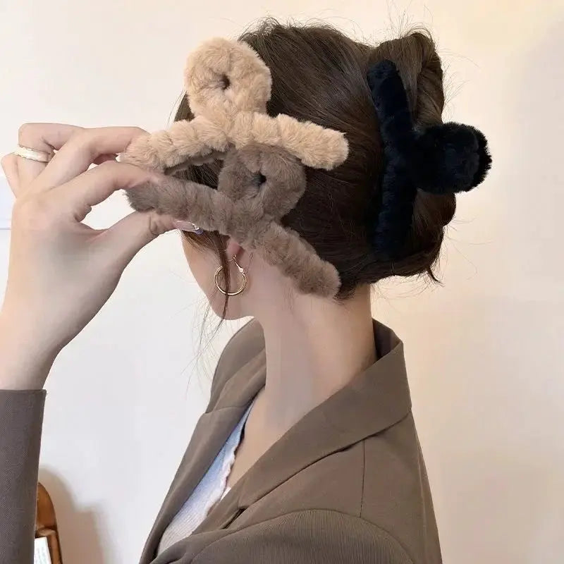 CosyGlam Winter Faux Fur Hair Claw Clip Acrylic Crab Barrette For Cosy Winter Styles