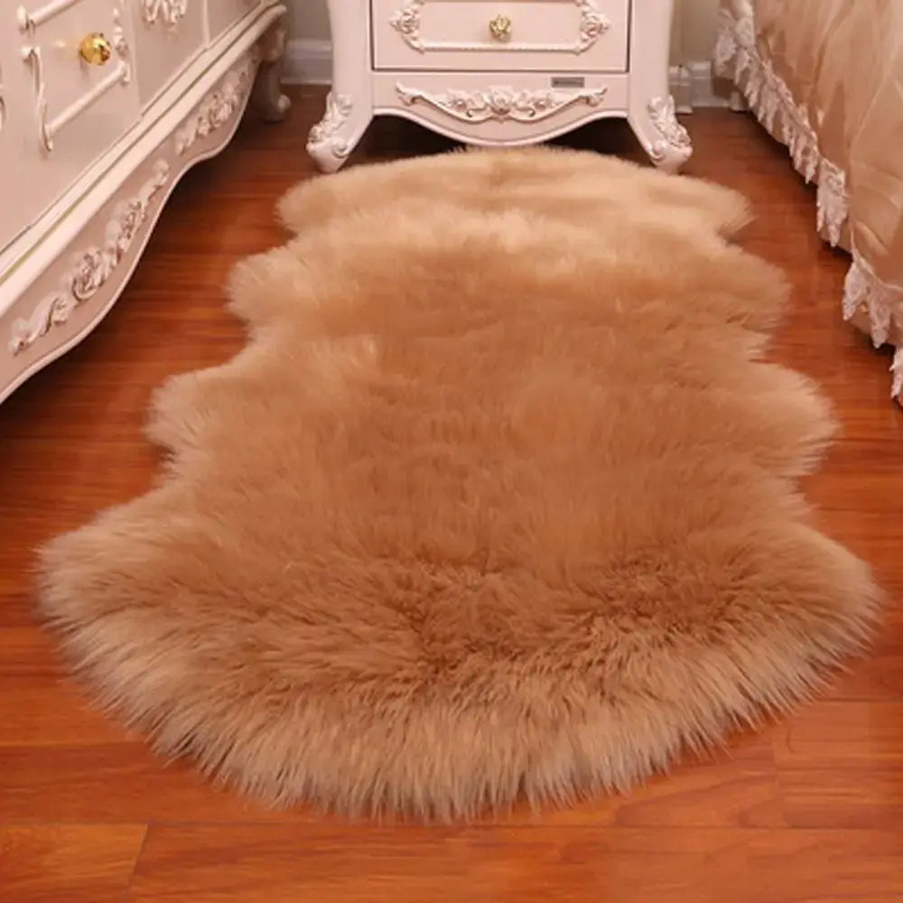Artificial sheepskin long-hair rug in beige, fluffy faux shag rug for home decor