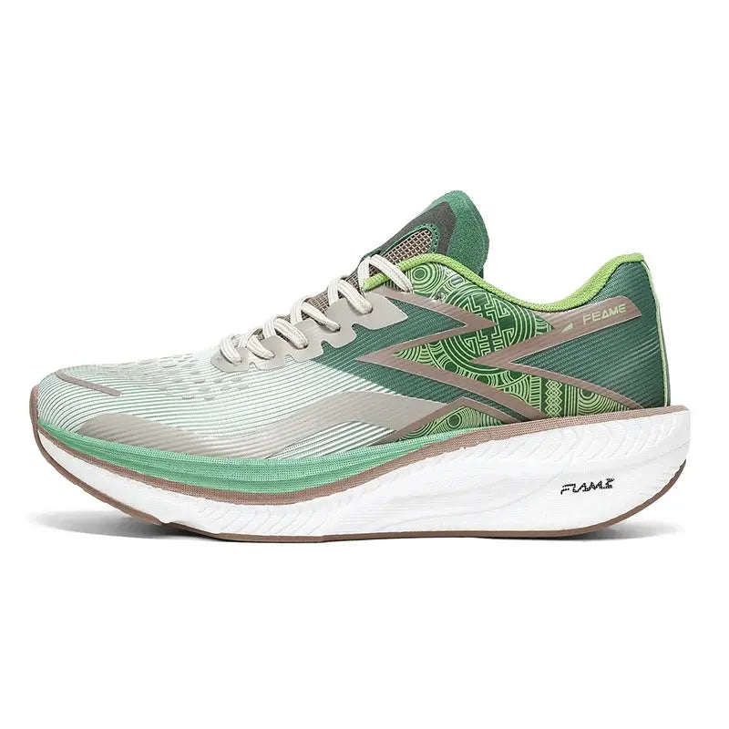 Carbon Plate running shoes in green and white with breathable mesh, responsive midsole for road racing