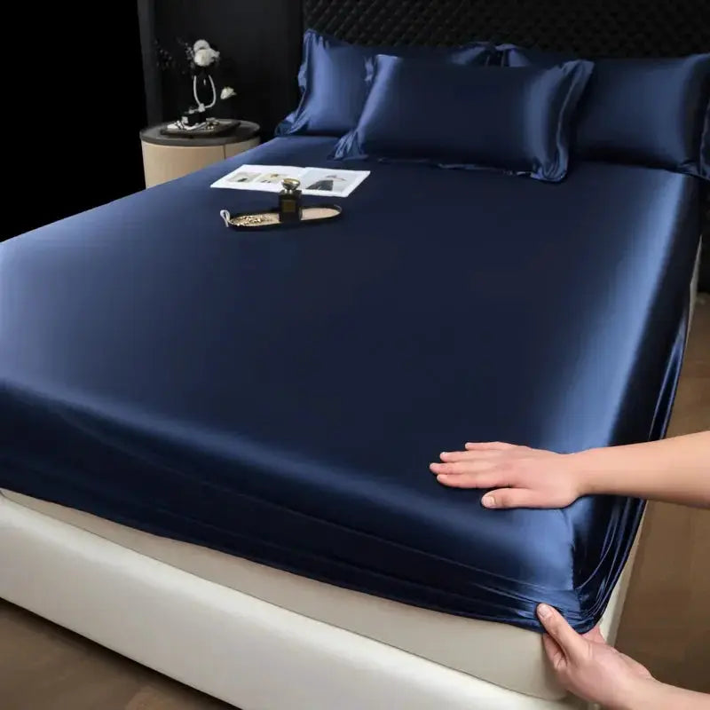 3-piece mulberry silk fitted sheet set with pillowcases in navy blue