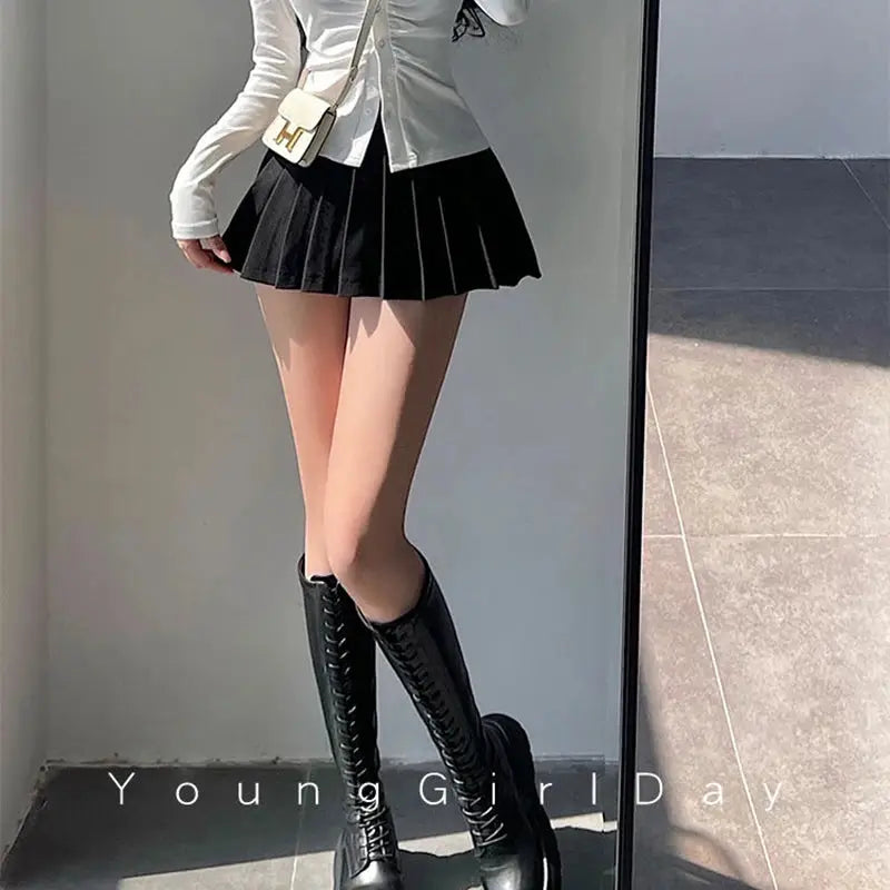 Pleated mini skirt with built-in shorts for women, black high-waist A-line gyaru style