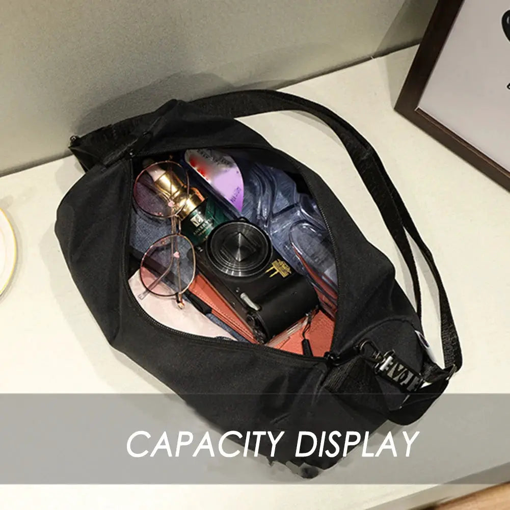Simples Market black waterproof sport gym bag with shoulder strap, spacious interior and shoe compartment