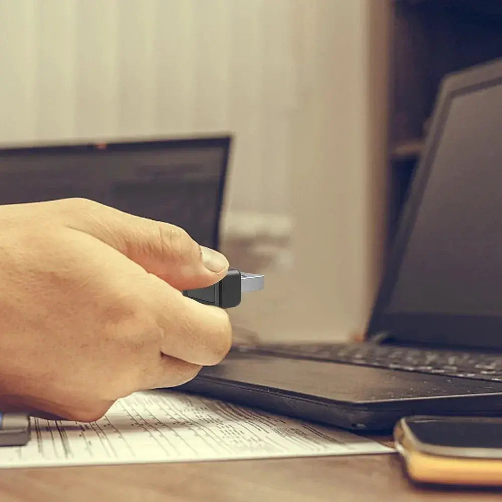 USB fingerprint key reader, small black biometric scanner for Windows PCs