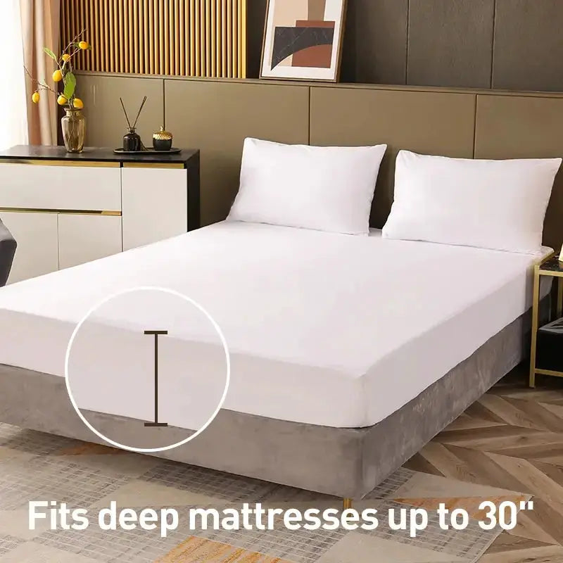 Simples Market waterproof mattress protector, breathable noiseless jersey cover; fitted white sheet.