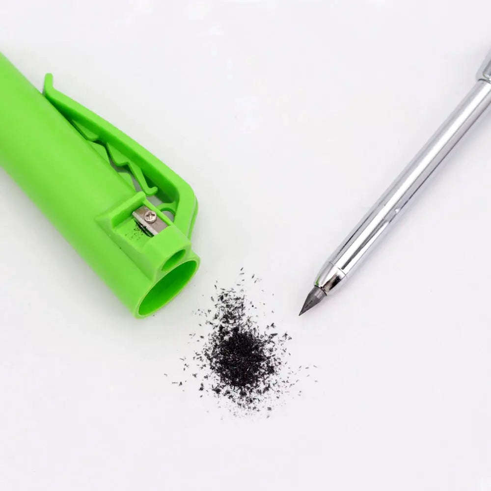Green 2.8mm woodworking marking pen with metal tip and graphite shavings