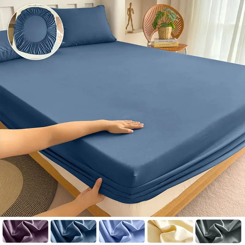 Fitted bed sheet by Simples Market in blue with elastic edges; solid polyester, multiple sizes shown with color swatches