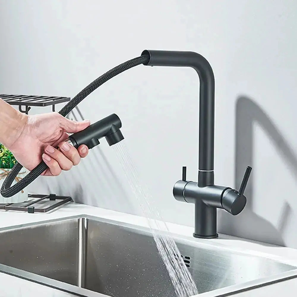 Kitchen pull-out filtered faucet in black brass with dual spray and 360° rotation