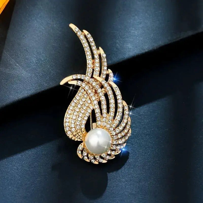 Exquisite Love Heart Angel Wings Rhinestone Pearl Brooch For Women Jewelry Pin Sweater Cardigan Buckle
