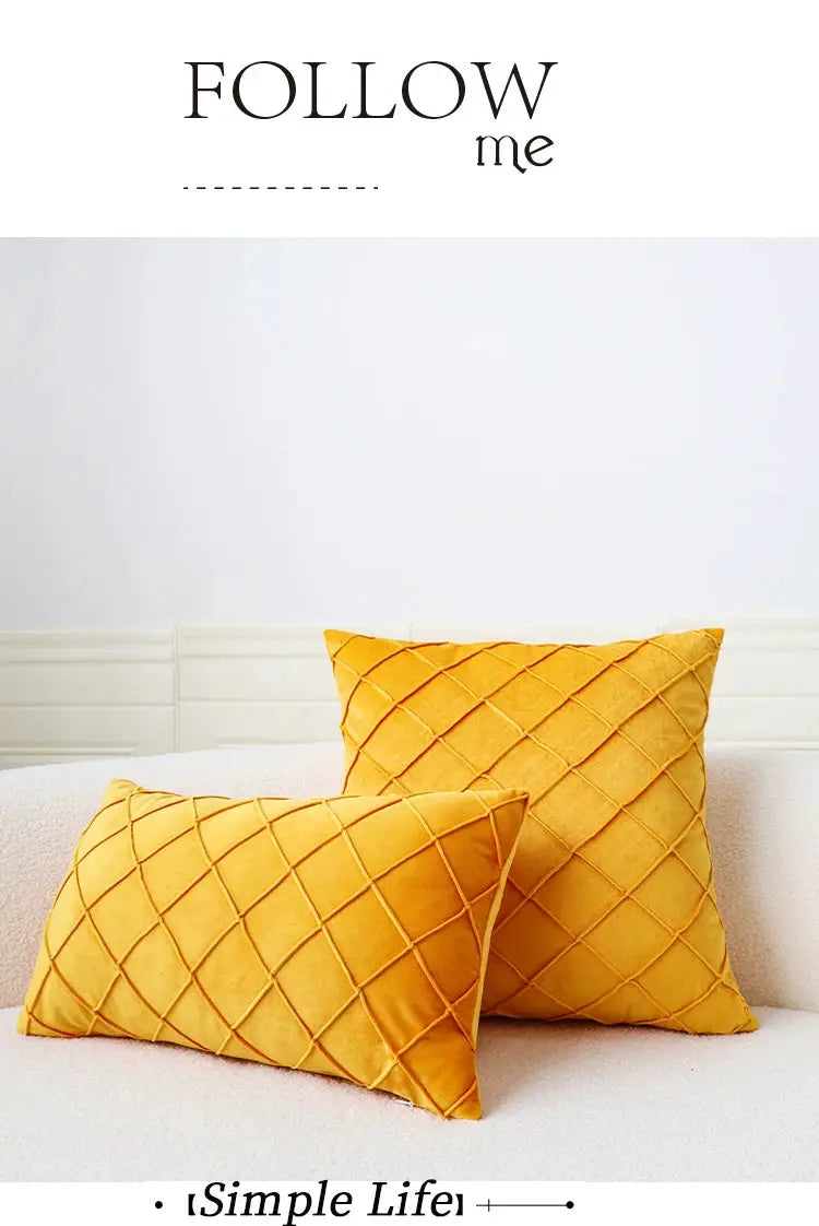 Geometric velvet cushion covers in yellow with diamond quilt pattern, 2-piece set, 45x45cm.