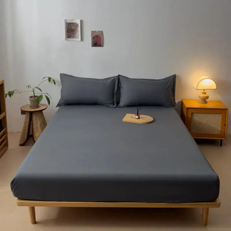 3pc cotton fitted bed sheet set from Simples Market in gray with 1 fitted sheet and 2 pillowcases