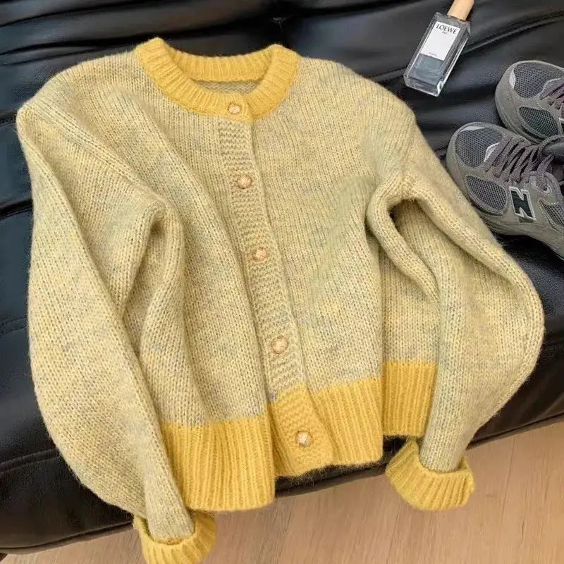 Women's chunky knit cardigan in beige with yellow ribbed cuffs and hem, button-front, Simples Market