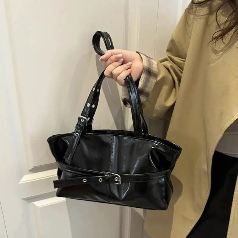 Simples Market black soft leather belt-buckle handbag with shoulder strap