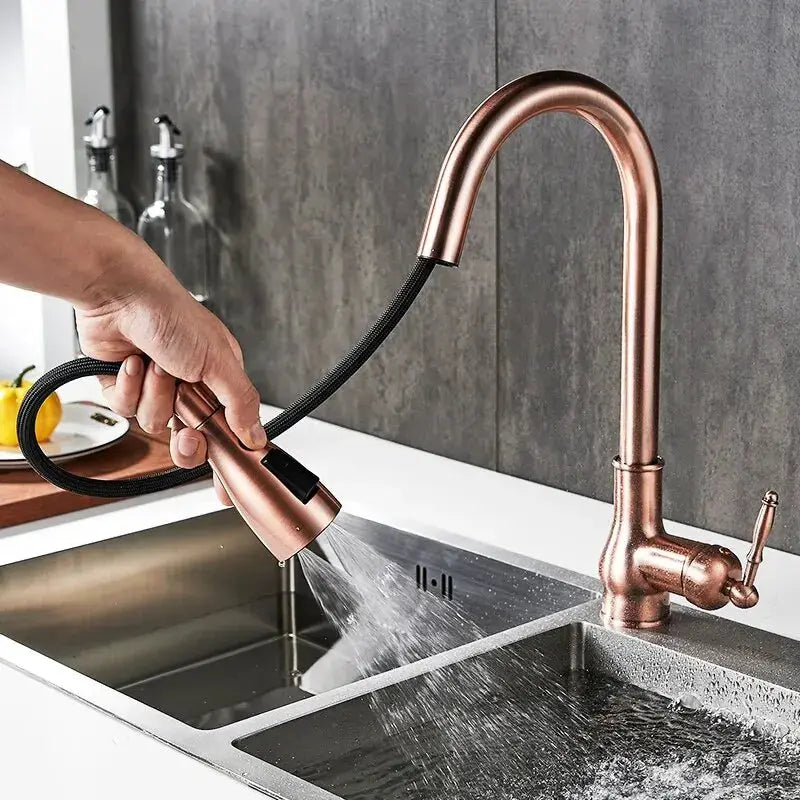 Kitchen faucet with pull-out sprayer in antique bronze by Simples Market EL9021