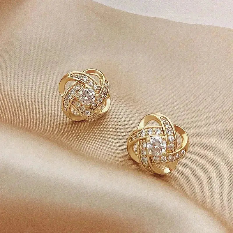 Exquisite Shiny Zircon Heart Flower Earrings Korean Inspired Elegant Square Geometric Crystal Jewelry Gift for Women