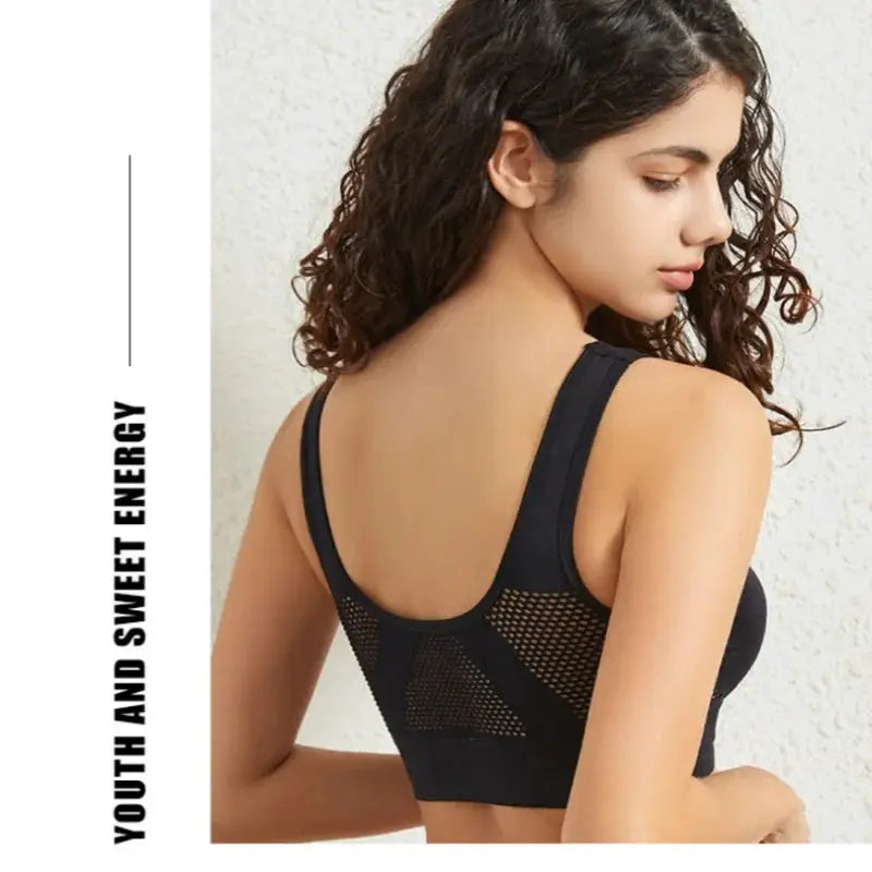 Simples Market women's plus-size breathable mesh sports bra with ribbed seamless back panel, black.