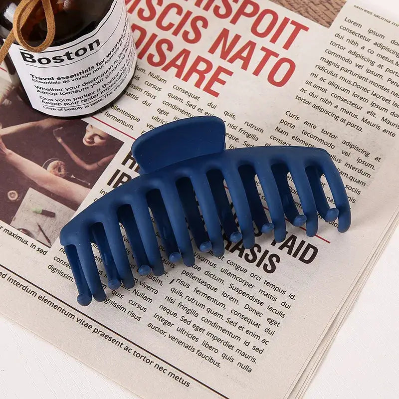 LuxeLocks Geometric Matte Hair Claw Set For Secure Slip Resistant Hold All Hair Types