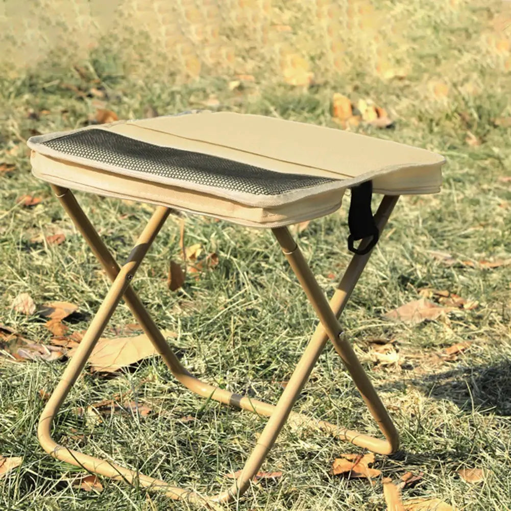 Simples Market folding stool, beige shoulder-bag style portable seat for outdoor camping.
