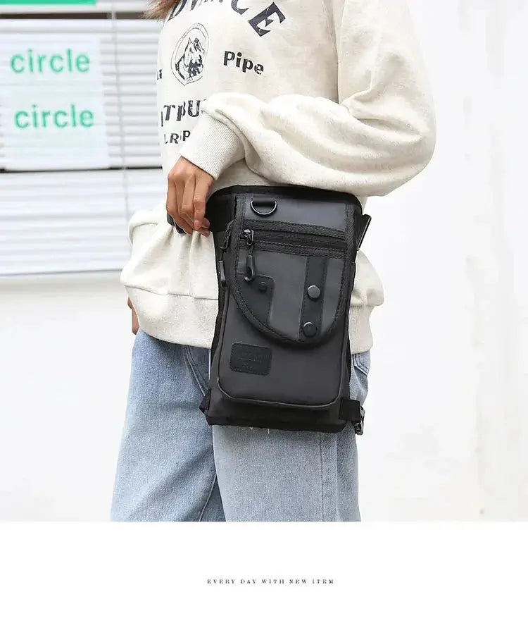 Simples Market outdoor leg bag, black thigh-hip pouch with zip pockets for cellphone storage